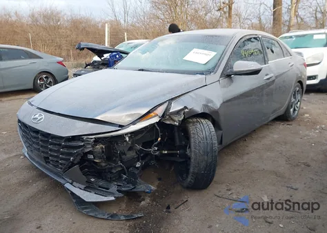 2023 Hyundai Elantra Limited z USA, uszkodzony, nr VIN KMHLP4AG8PU481772